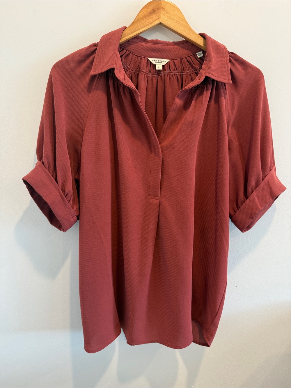 Max Studio Brick Red Collared V-Neck Roll-Sleeve Textured Puff Sleeve Blouse